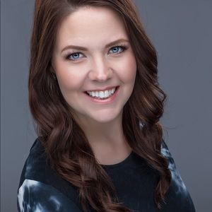 Meet your Posher, Laurie